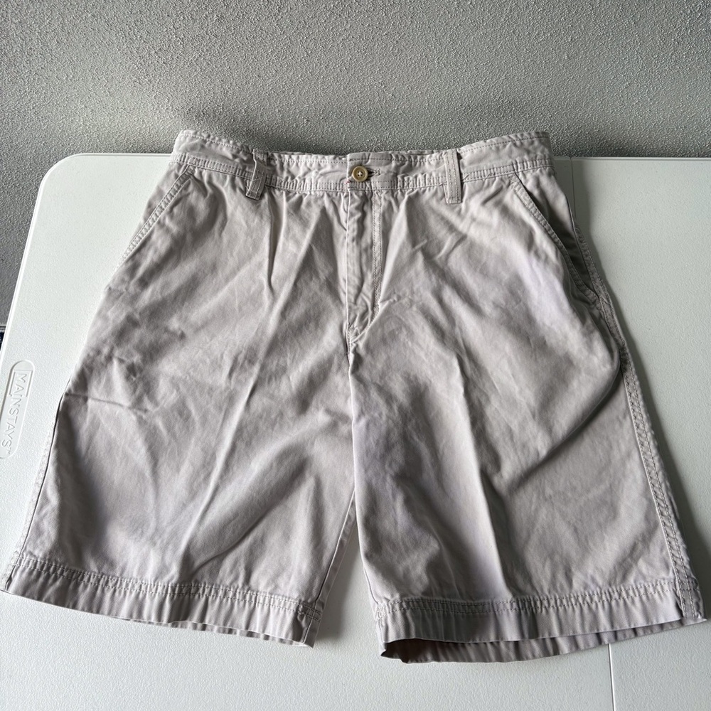 IZOD Saltwater Light Khaki Size 34 Chino Short Preppy Beach Vacation Cruise - Picture 1 of 9